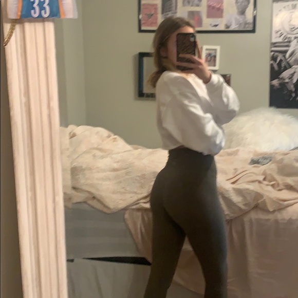 CAMO GREEN LULULEMON JOGGERS - Picture 2 of 3